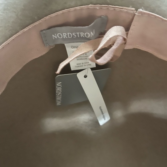 NWT Nordstrom Adjustable Felt Hat - Picture 4 of 4